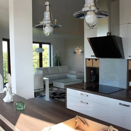 Διαμέρισμα Apartament Platany Z Miejscem Parkingowym Kołobrzeg