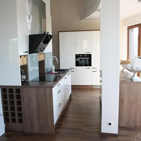 Διαμέρισμα Apartament Platany Z Miejscem Parkingowym